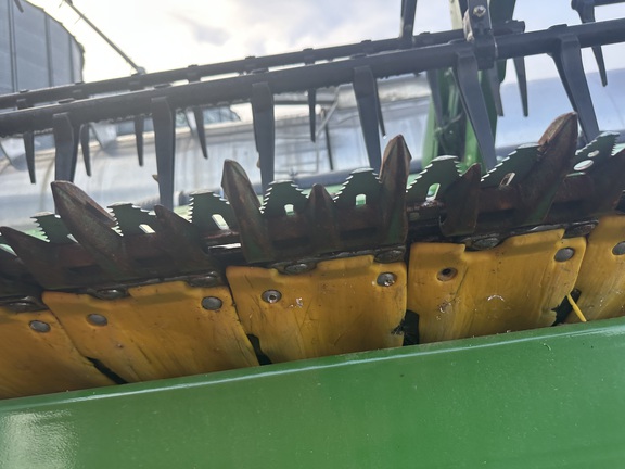 2016 John Deere 645FD Header Combine