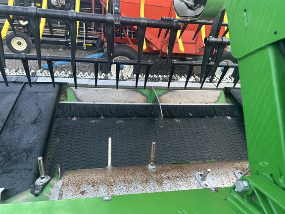 2016 John Deere 645FD Header Combine