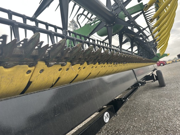 2018 John Deere 645FD Header Combine