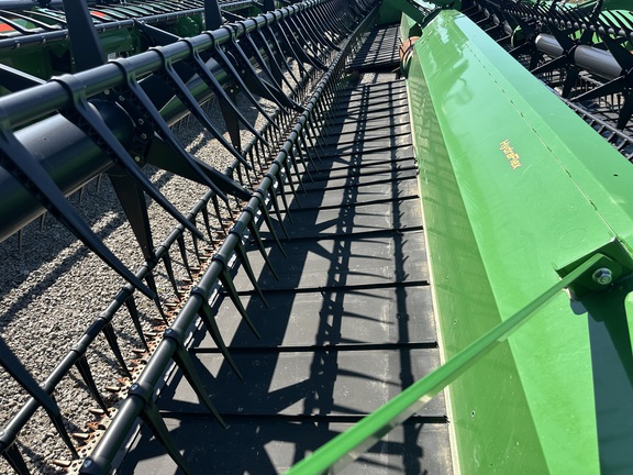 2018 John Deere 645FD Header Combine