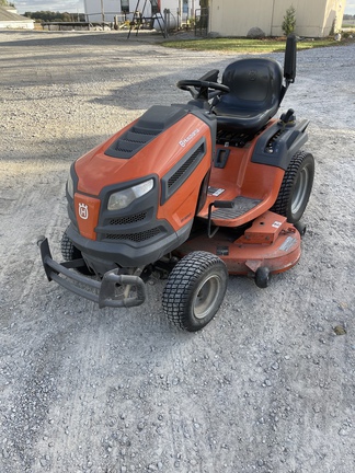 2017 Husqvarna GT 52XLS Garden Tractor