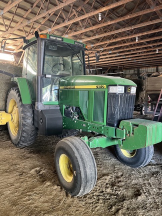 1998 John Deere 7610 Tractor