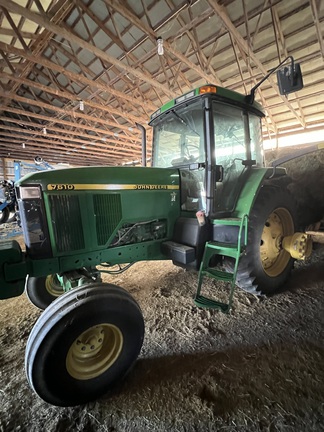 1998 John Deere 7610 Tractor