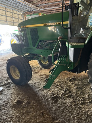 1998 John Deere 7610 Tractor