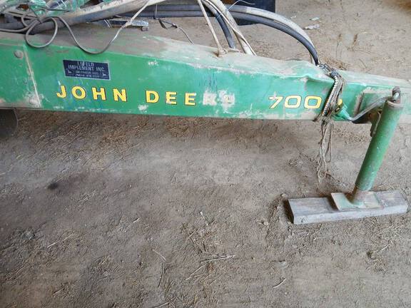 John Deere 7000 Planter