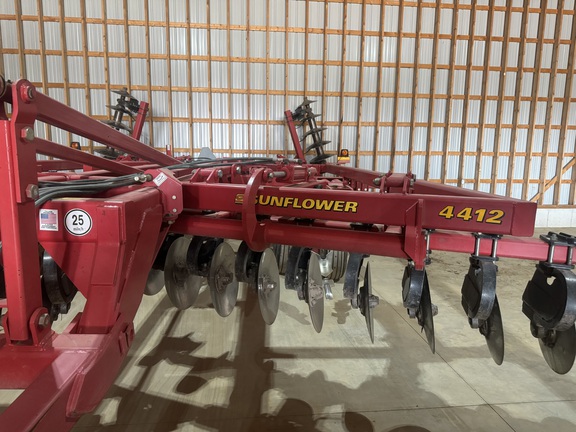 2010 Sunflower 4412 Disk Ripper