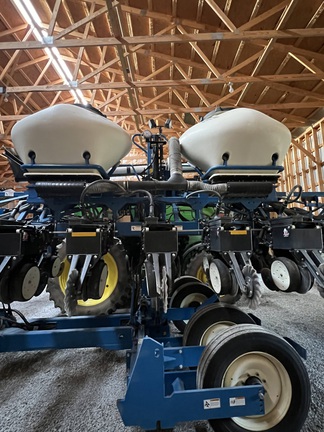 2014 Kinze 3600 Planter