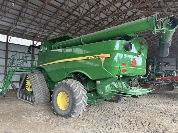 2019 John Deere S790 Combine