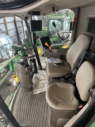 2019 John Deere S790 Combine