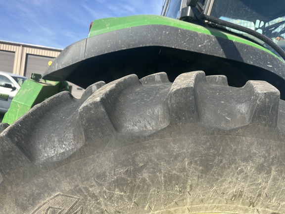 2021 John Deere 8R 370 Tractor