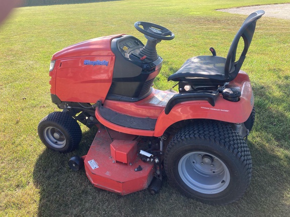 2017 Simplicity Broadmoor 25 Garden Tractor