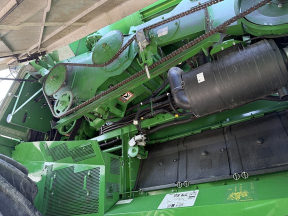 2021 John Deere S770 Combine