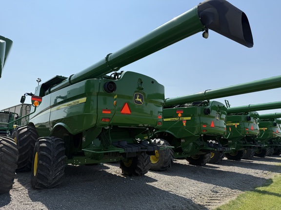 2021 John Deere S770 Combine