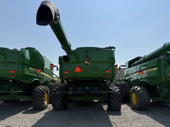 2021 John Deere S770 Combine