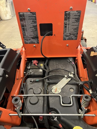 2014 Kubota Z725 Mower/Zero Turn