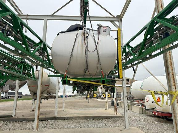 2022 John Deere 612R Sprayer/High Clearance