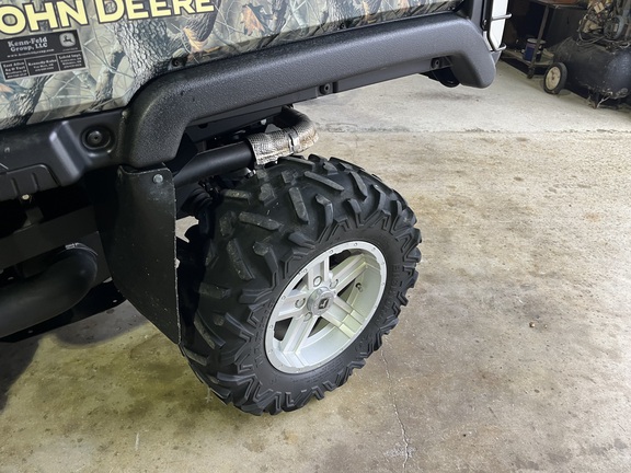 2011 John Deere XUV 825I CAMO ATV