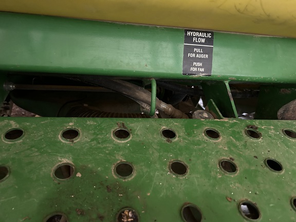 2003 John Deere 1890 Air Seeder