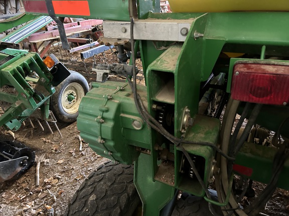 2003 John Deere 1890 Air Seeder