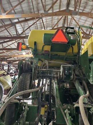 2015 John Deere 1795 Planter