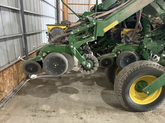 2015 John Deere 1795 Planter