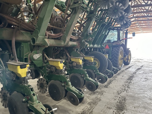 2015 John Deere 1795 Planter