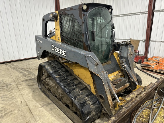 2011 John Deere 329D Compact Track Loader