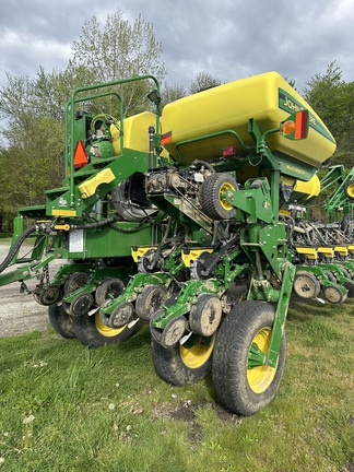 2013 John Deere 1770NT Planter