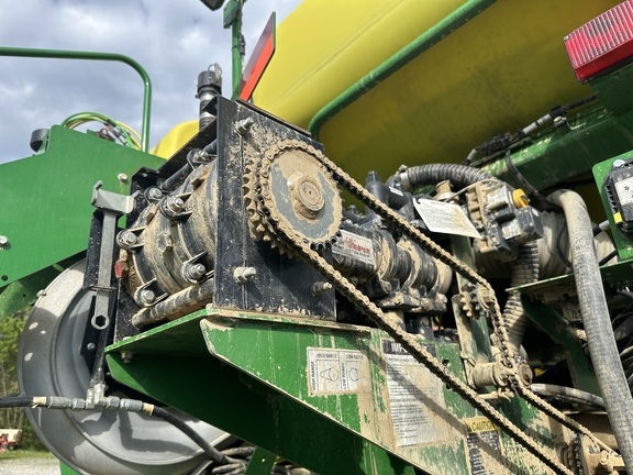 2013 John Deere 1770NT Planter