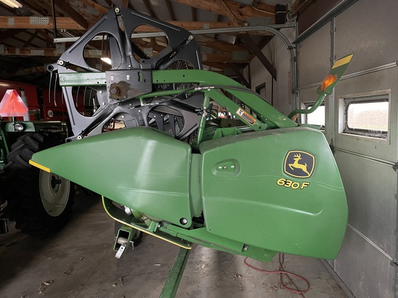 2013 John Deere 630F Header Combine