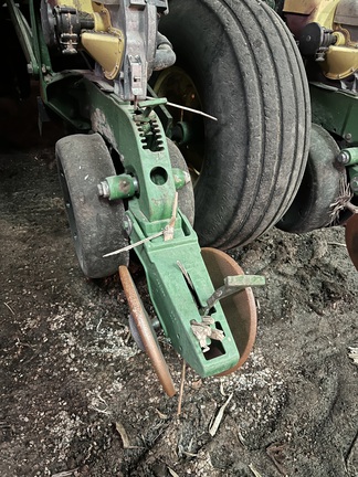 2004 John Deere 1790 Planter