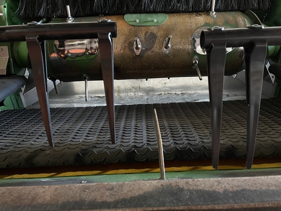 2020 John Deere 745FD Header Combine