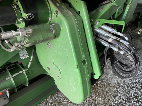 2020 John Deere 745FD Header Combine