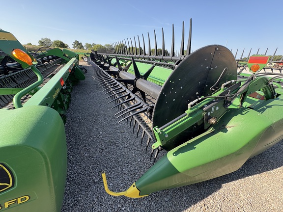 2020 John Deere 745FD Header Combine