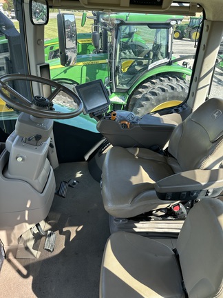 2017 John Deere 9570R Tractor 4WD