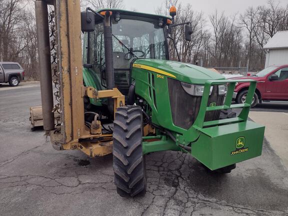 2014 John Deere 5115M Tractor