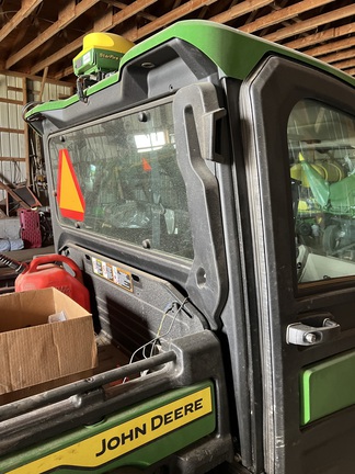 2023 John Deere XUV 835R ATV