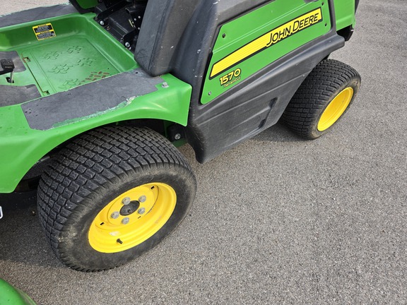 2019 John Deere 1570 Mower/Front Deck