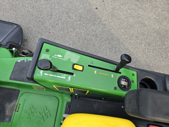 2019 John Deere 1570 Mower/Front Deck