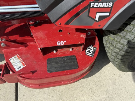 2024 Ferris ISX330040 Mower/Zero Turn