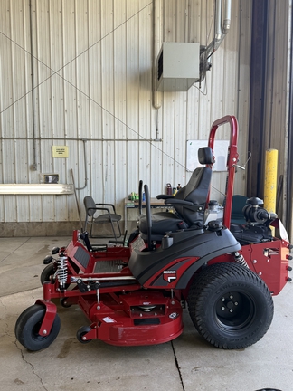2024 Ferris ISX3300 38 Mower/Zero Turn