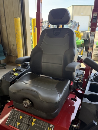 2024 Ferris ISX3300 38 Mower/Zero Turn