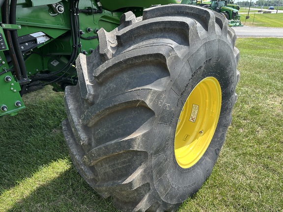 2023 John Deere X9 1000 Combine
