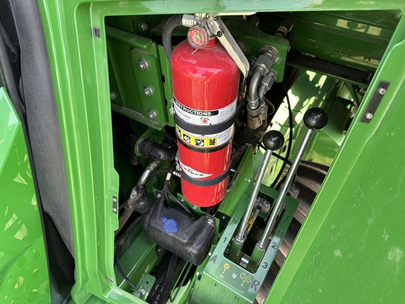 2023 John Deere X9 1000 Combine