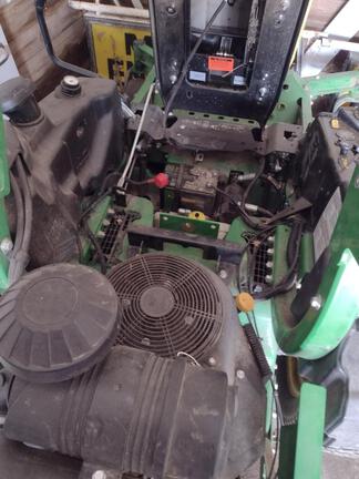 2022 John Deere Z950R Mower/Zero Turn