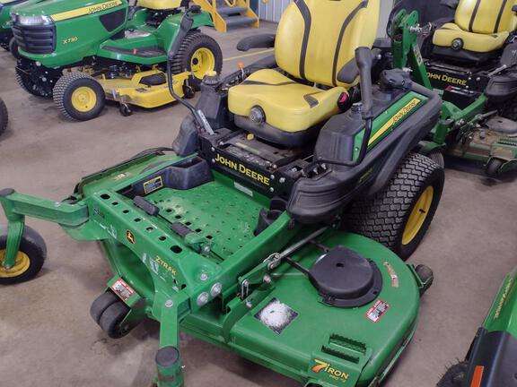 2022 John Deere Z950R Mower/Zero Turn