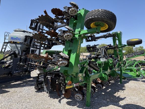 2023 John Deere ST12 Strip Till