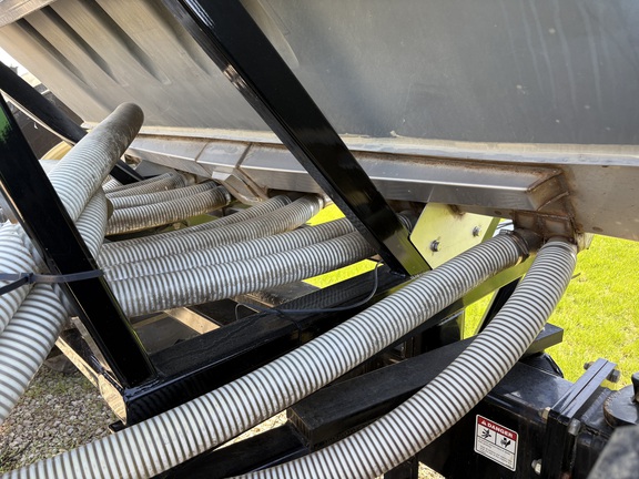 2023 John Deere ST12 Strip Till