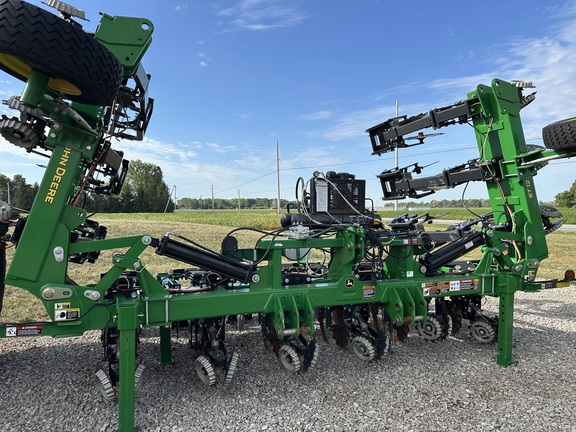 2023 John Deere ST12 Strip Till