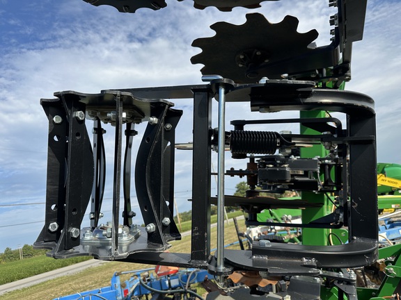 2023 John Deere ST12 Strip Till